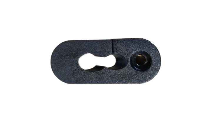 Giant connector plug & cover for internal cable routing