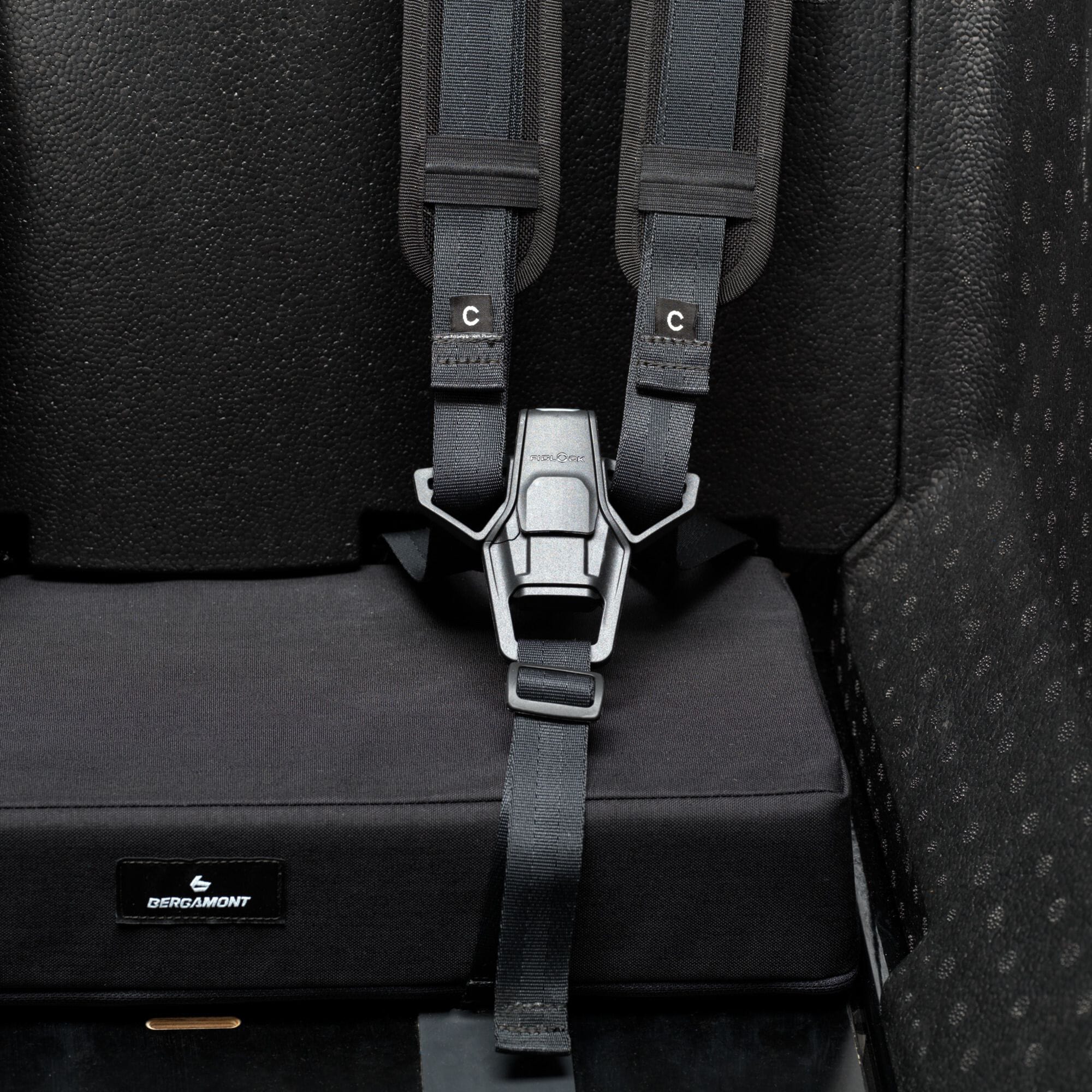Bergamont E-Cargoville LJ EPP seat cushion set - close-up strap