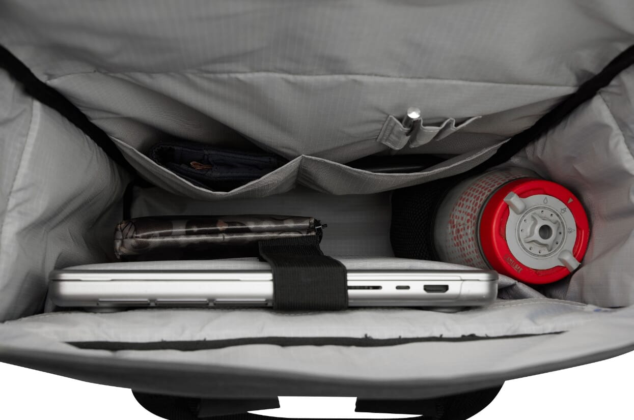 Giant G-2 Versa Transporter Pannier 20L - Interior view