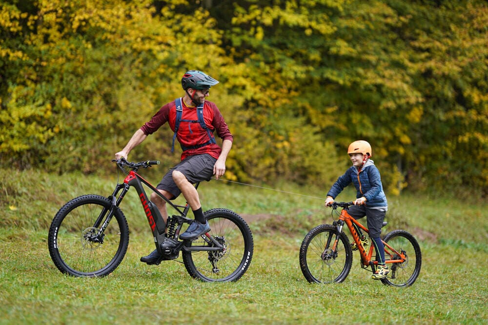 Kommit bicycle & outdoor towing system - Towing aid