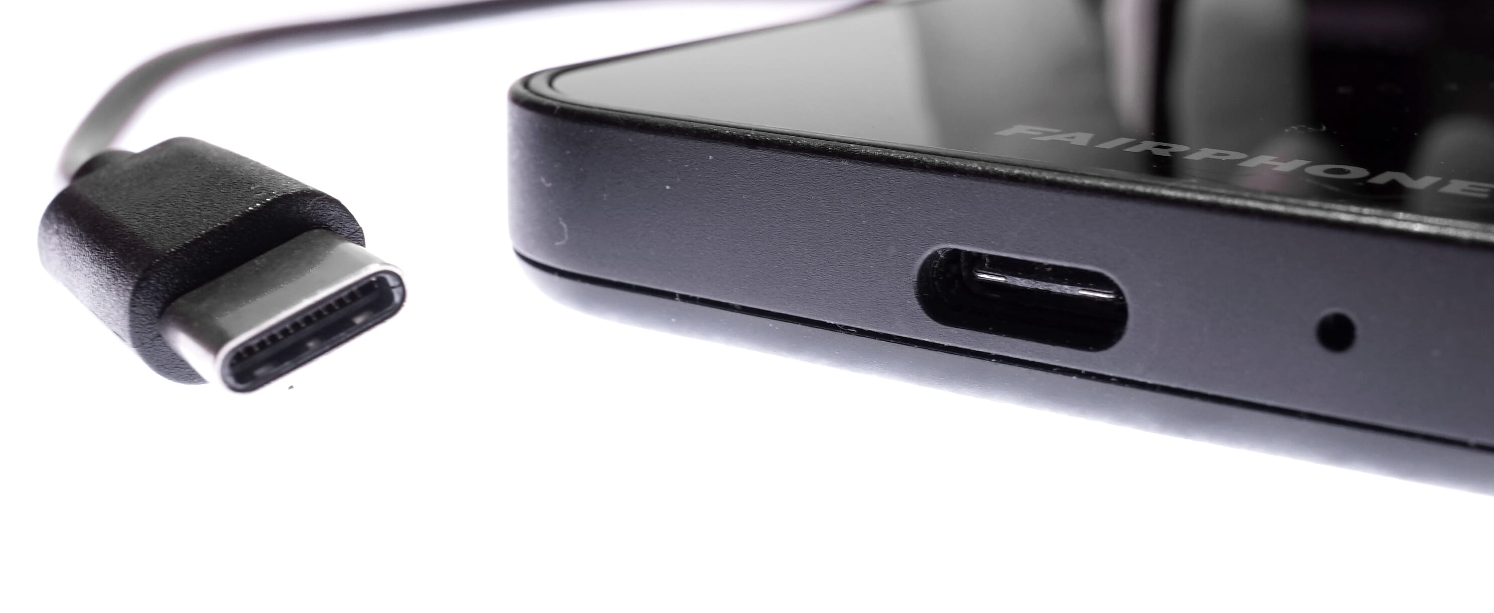 E-bike USB charging cable Micro USB-B to USB C - smartphone connection