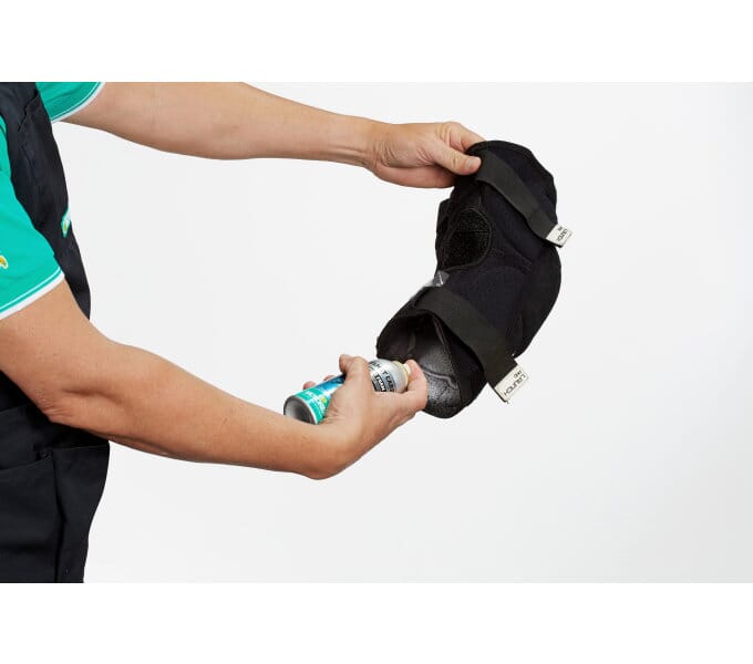 Motorex Helmet Care Spray in use 2