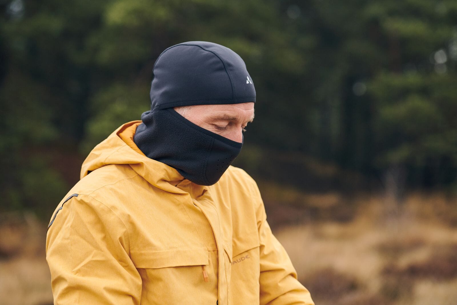 VAUDE Facemask Warm II action