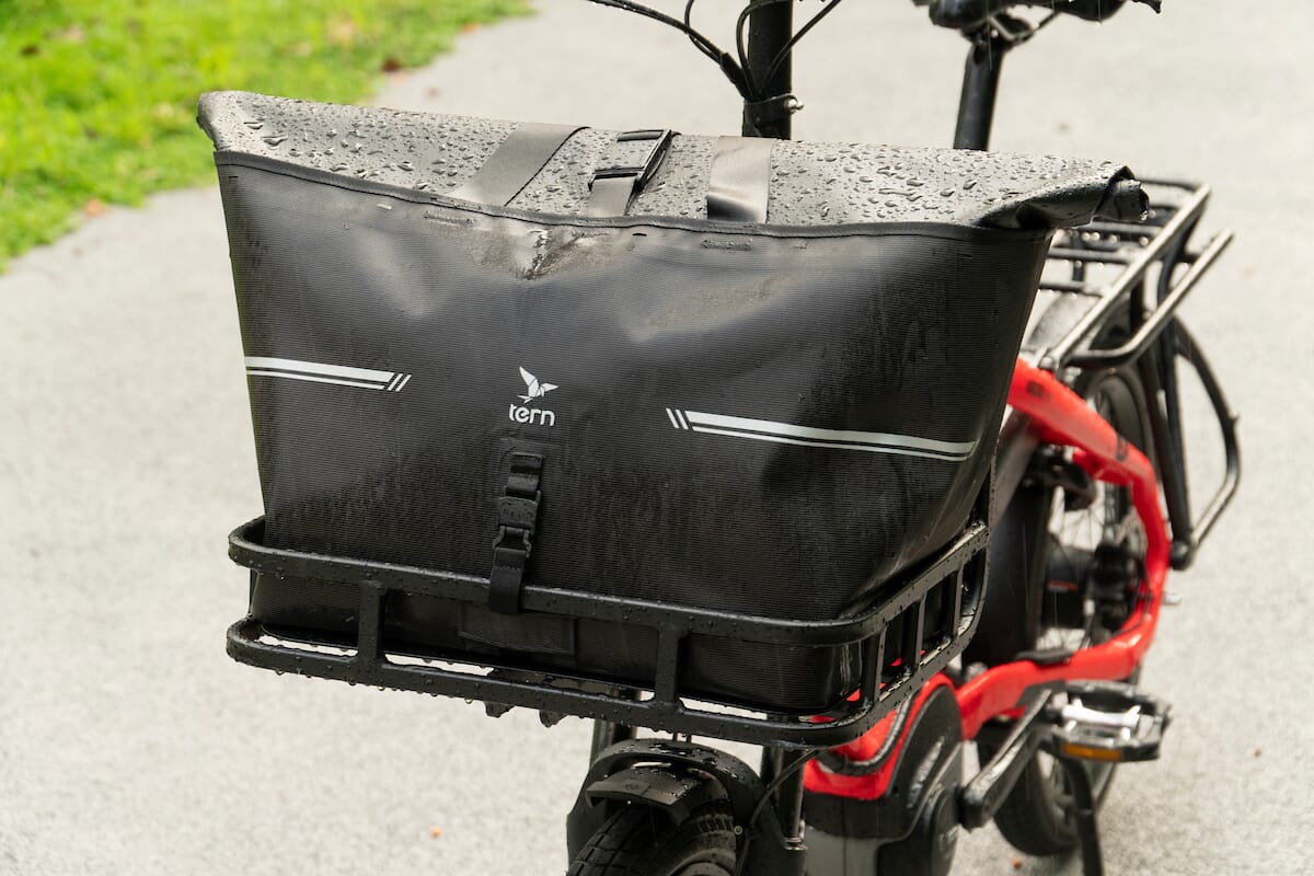 Tern WeatherTop Bag action Waterproof