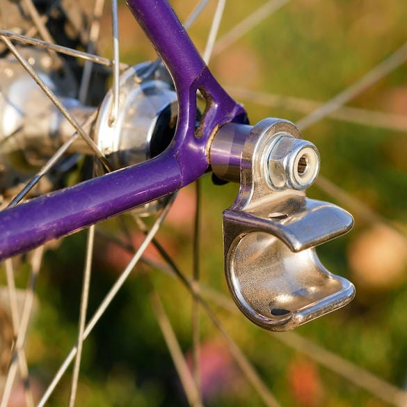 The Robert Axle Project coupling adapter for quick release - mounted