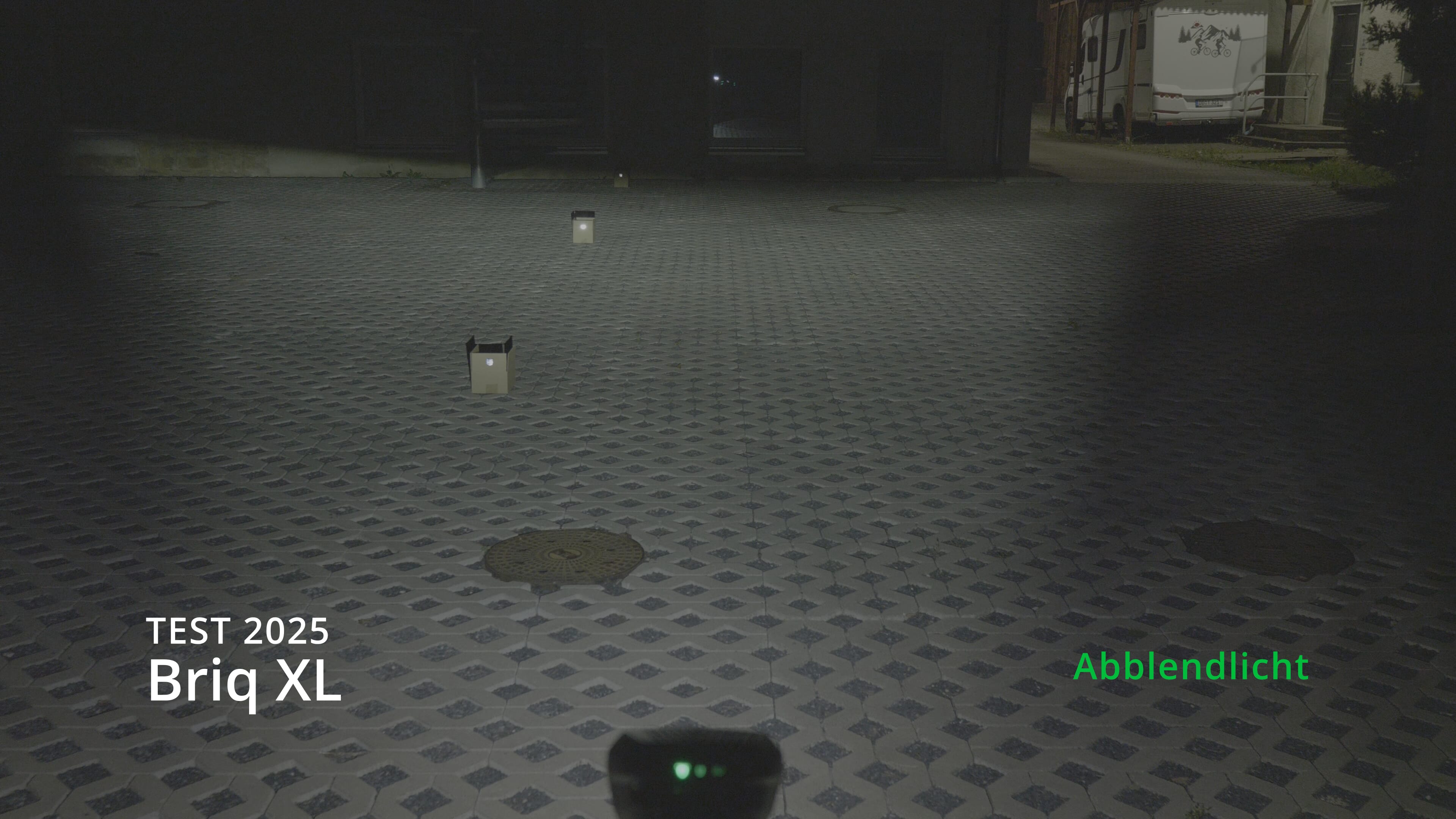 Busch and Müller Briq-XL - Headlight test low beam