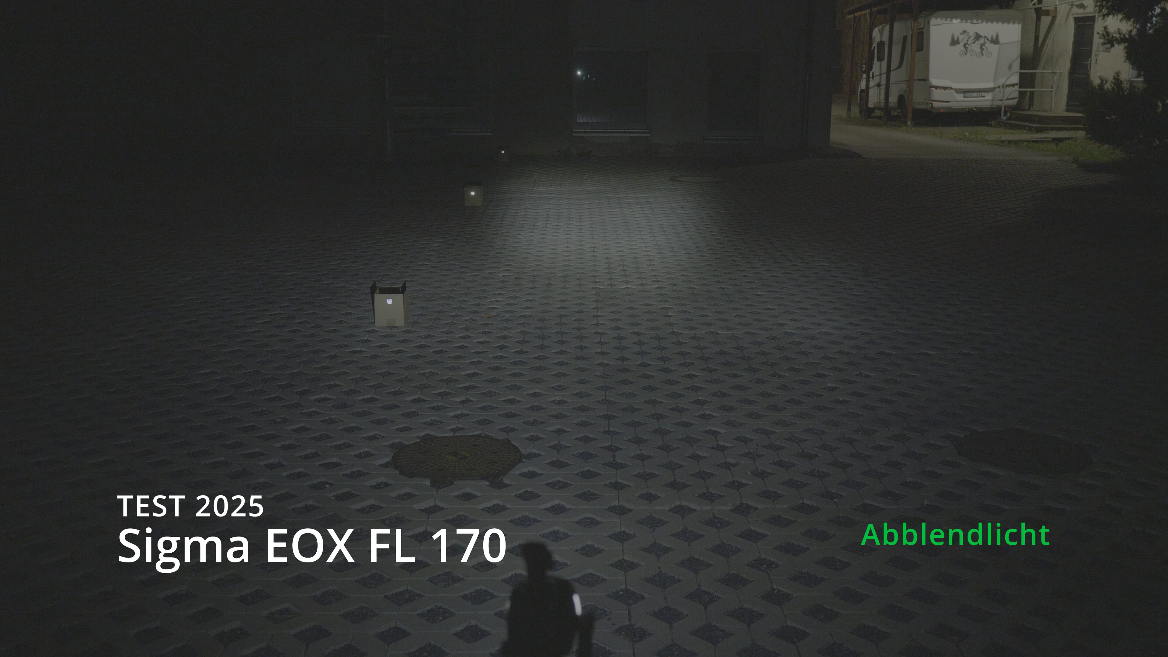 Sigma EOX FL 170 HB - Headlight test low beam
