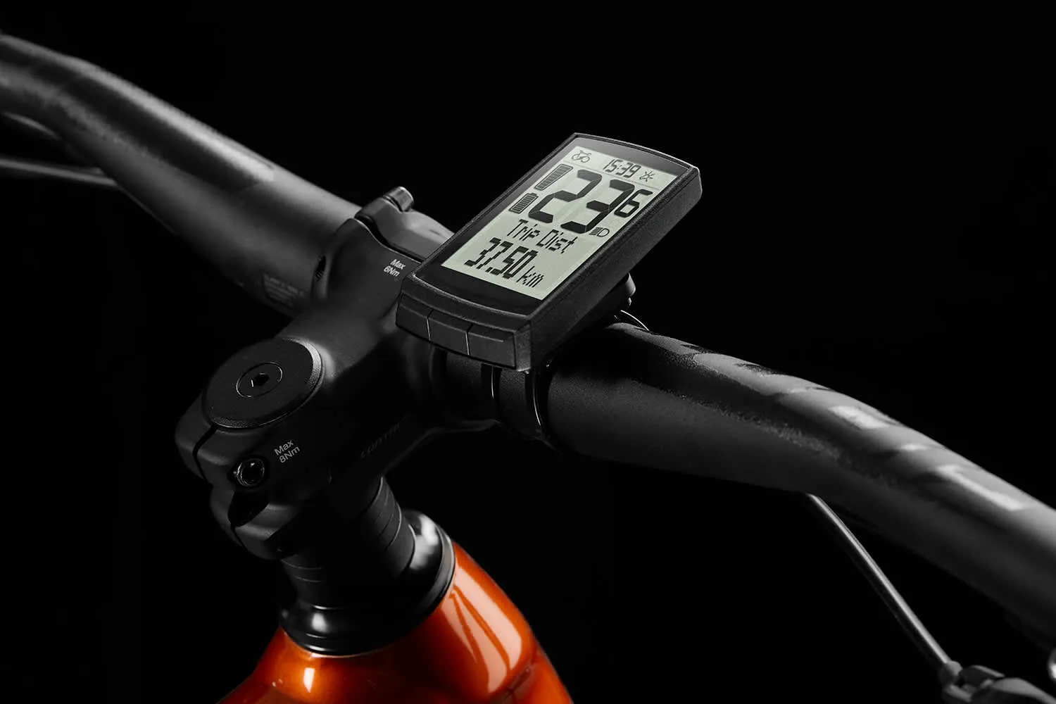 giant bicycle speedometer Continuum 9 Function Wireless Cycling Computer / Speedo With Bac has a large Giant Dash L200 GPS cycling