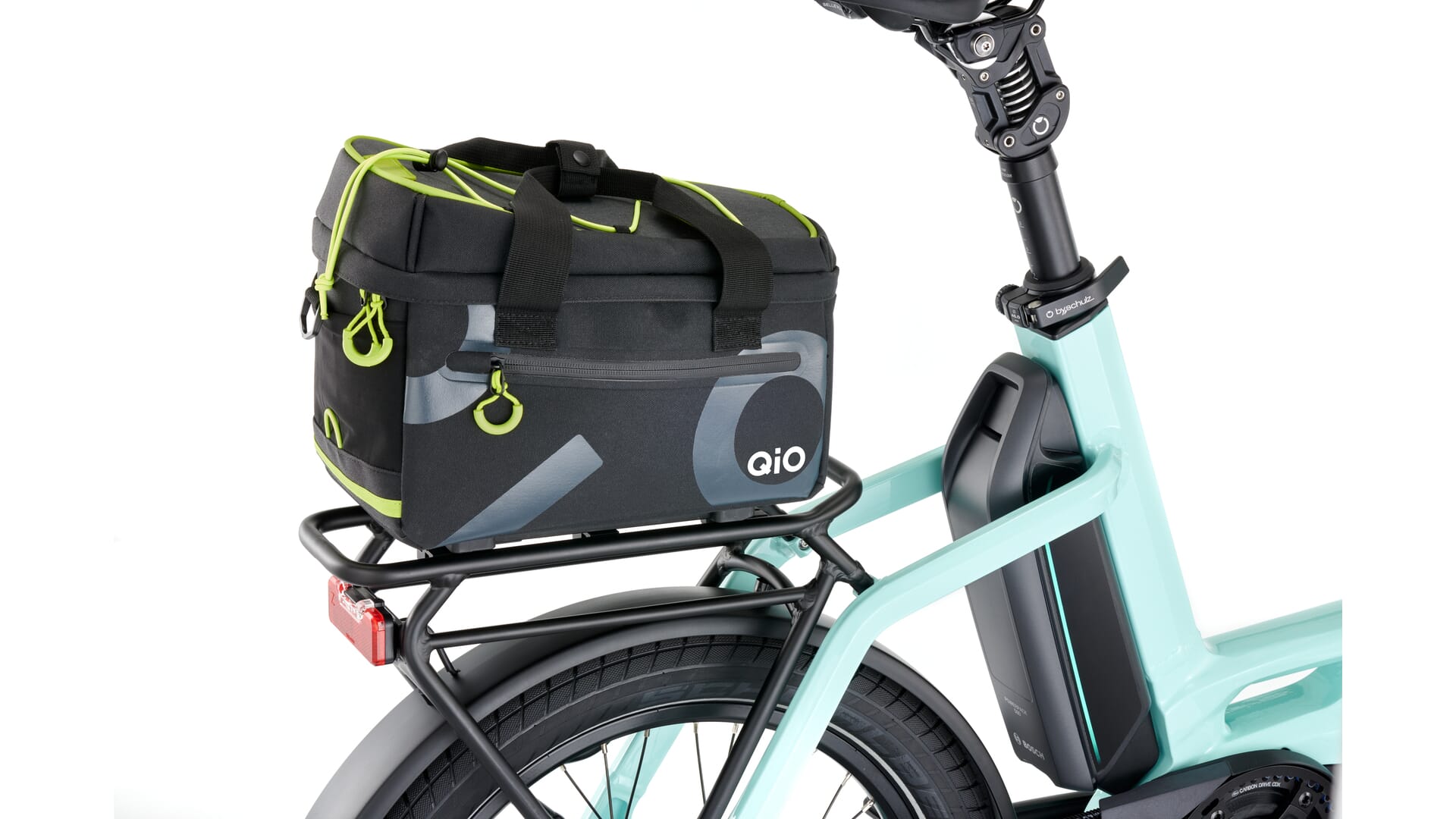 Qio Gepäckträgertasche NOAH montiert am Qio